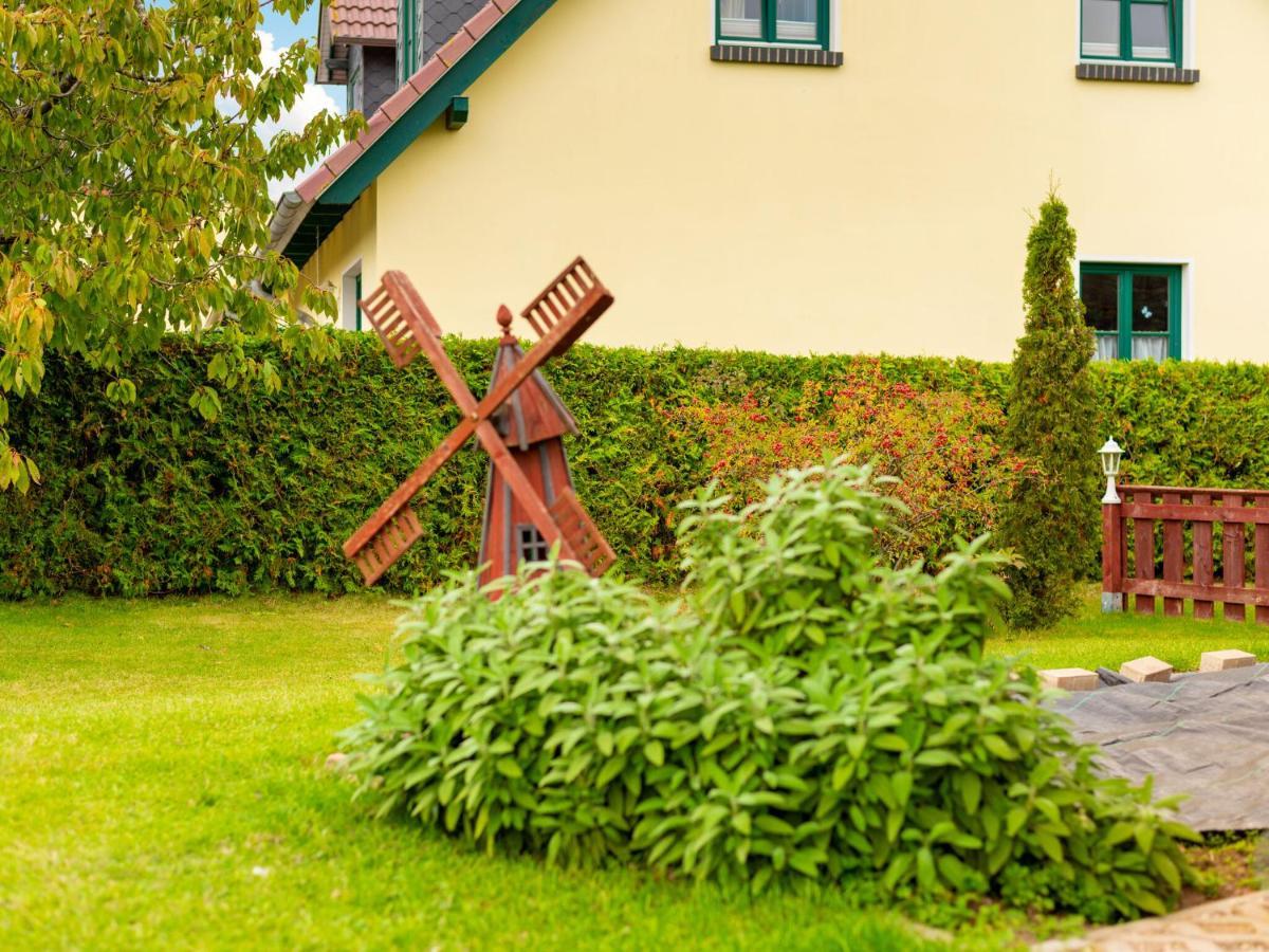 Idyllic Bungalow In Pepelow With Garden Luaran gambar